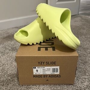 Adidas Yeezy Slide - Yellow Size 9